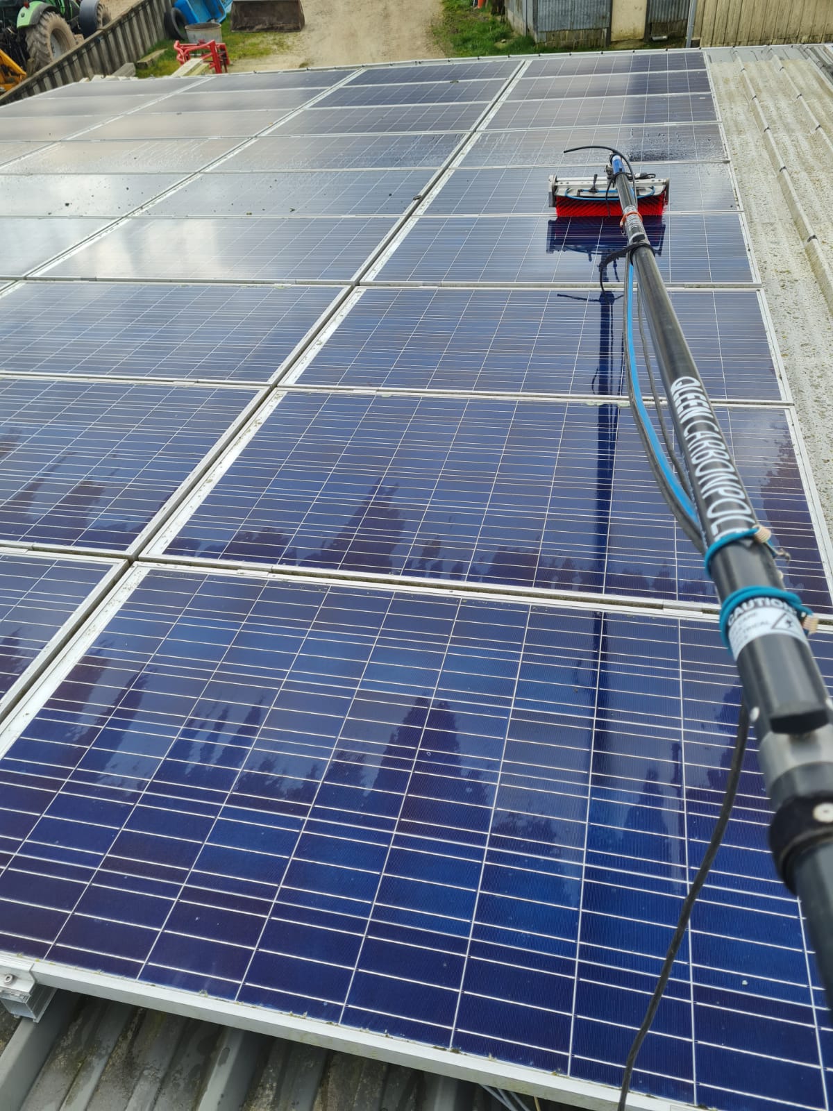 NET’ÉCO HABITAT - NETTOYAGE PANNEAUX PHOTOVOLTAÏQUES - CÔTES-D’ARMOR ET ILLE-ET-VILAINE